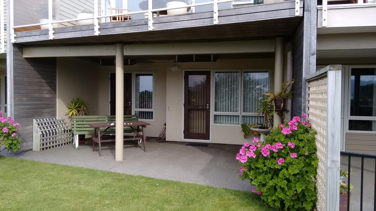 Seascape Bed & Breakfast Paraparaumu Εξωτερικό φωτογραφία